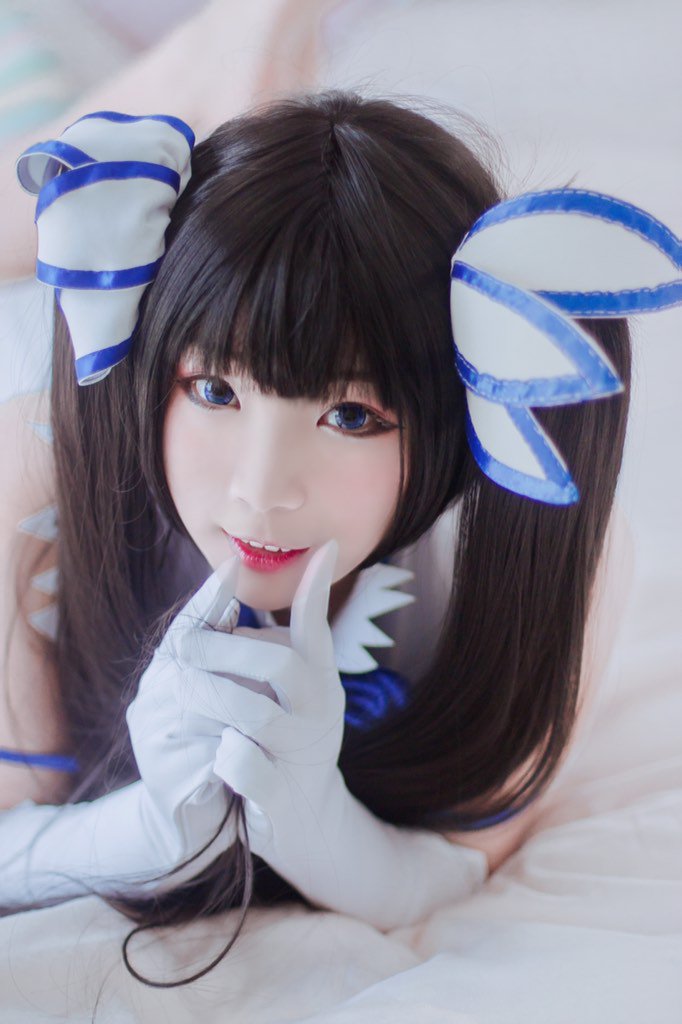 BakaaChuu's tweet photo. https://t.co/QilWffhsEU 
#anime #manga #cosplay #hestia #moe #kawaii #hestiacosplay #danmachi #danmachicosplay https://t.co/vBtKeKciI7