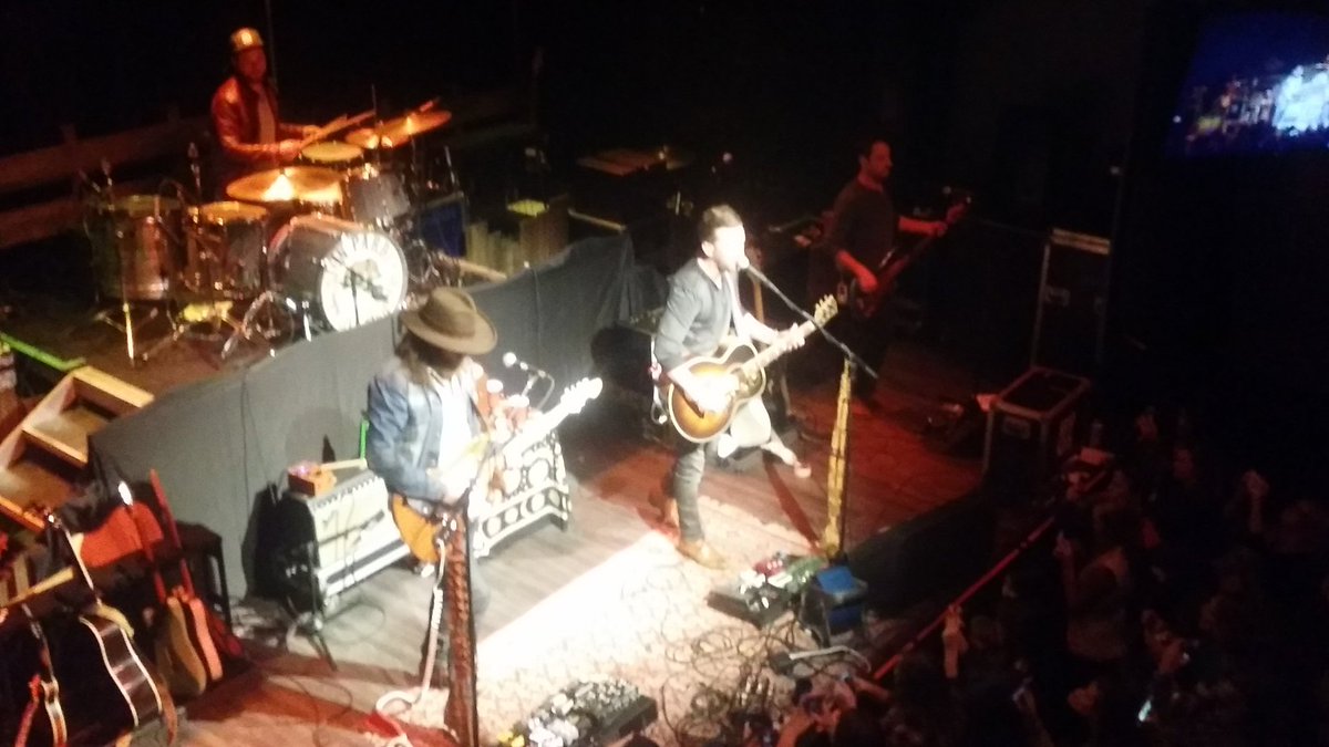 hhboscia's tweet photo. @hhboscia @brothersosborne. Hey. I'm with my dad in the balcony. ..what are the chances we could say hey? https://t.co/0HeYnCF7yR