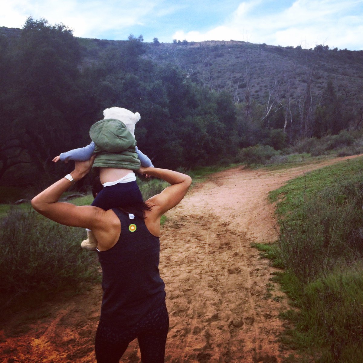 thedaileymethod's tweet image. Cheers to Stephanie, studio owner at @daileymethodrbp, for being a working mom who always has a #smile! #movingyou