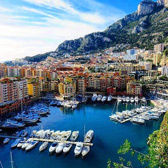 Not really a digital nomad friendly location....but still worth checking out! #monaco #digitalnomad #travel #yatches