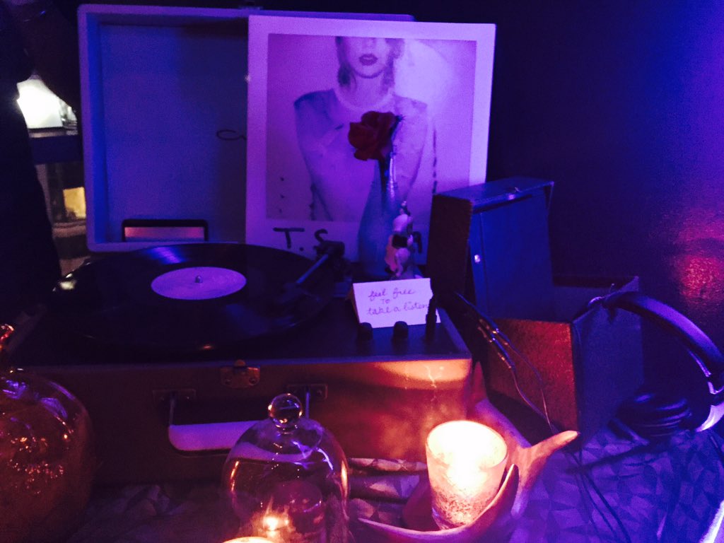 Chicago_Reader's tweet photo. Behold, the @taylorswift13 shrine at our #wintermixoff event! https://t.co/ixCKZAs4sy