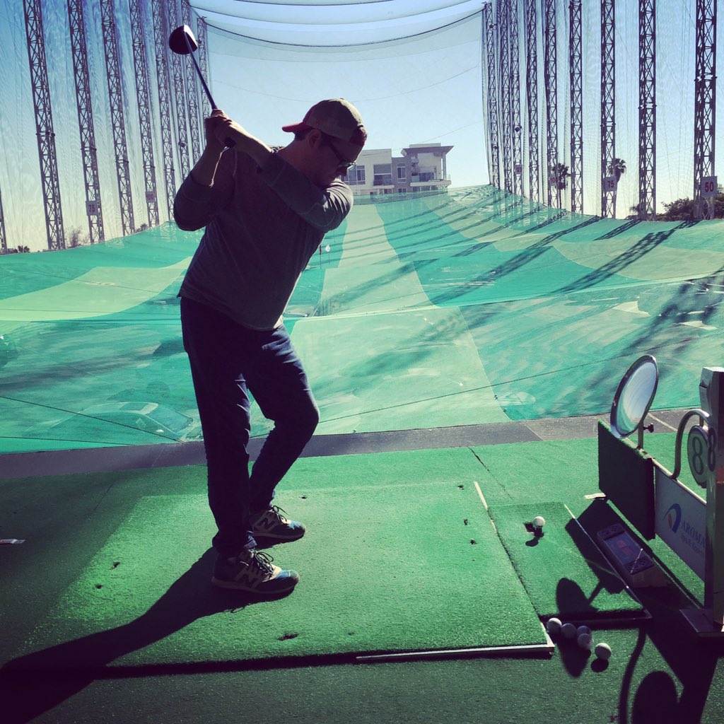 hollingsworthb's tweet image. Who knew Dr. Angus Leighton had such great form. #CodeBlack #DayOff #RunningLines@TheRange #TeamMangus @IAmHarryFord