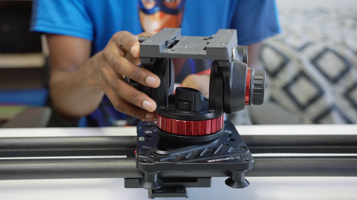 MKBHD's tweet image. New video - YouTube Gear #2 | Carbon Slider! youtu.be/xCRjWur8-7c - RT!