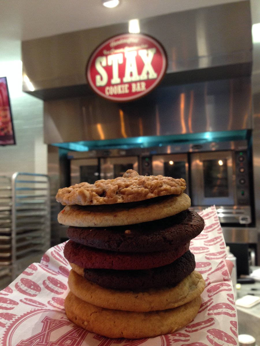 stax_bakery's tweet image. Our work days shouldn&apos;t always be the same! Have some fun with your colleagues. #HappyFunAtWorkDay !! #staxcookiebar