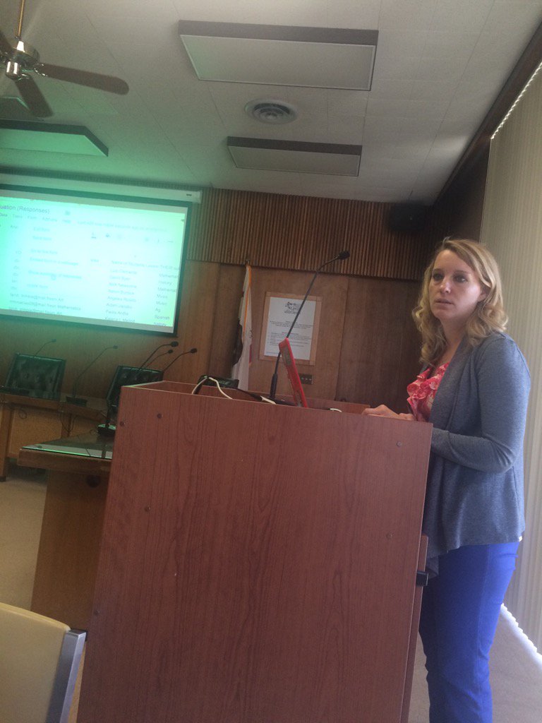 OrcuttEdTech's tweet photo. @alicekeeler way to go Alice - great day with lusd teachers guests slides sheets and multiple choice #LUSDmodeltech https://t.co/Orf0B2lxBH