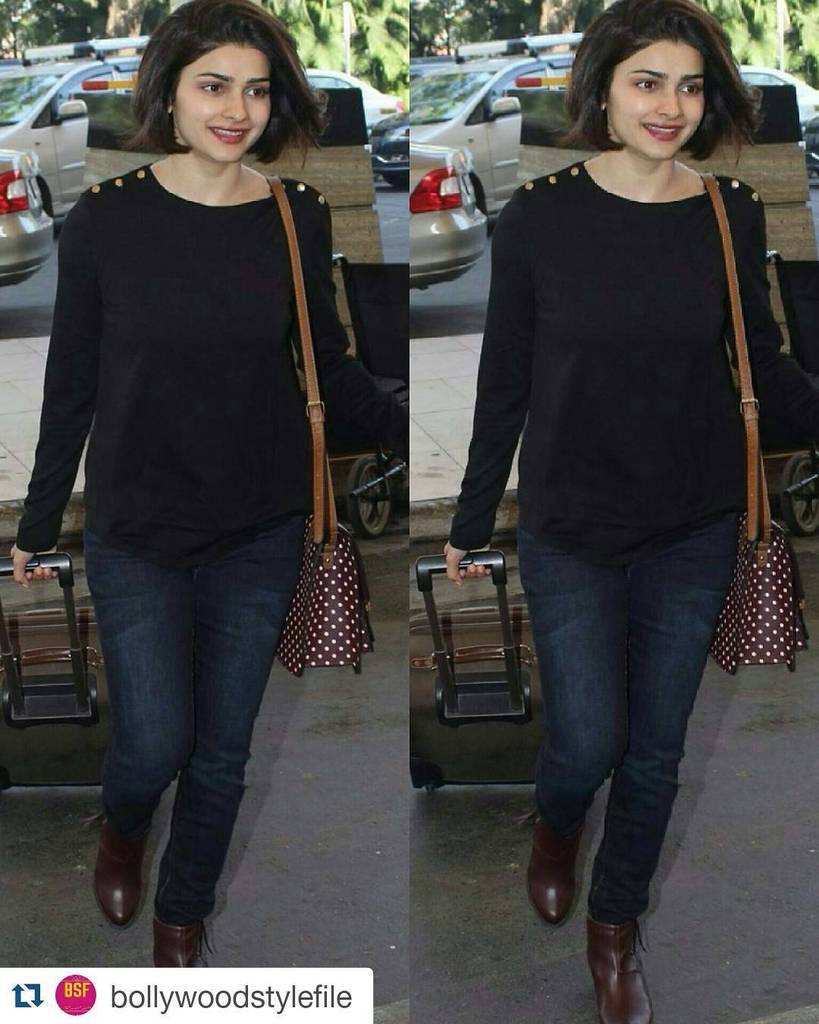 #Repost @bollywoodstylefile with <a href="/repostapp/">Repost</a>
・・・
Rate the Airport look✈1~10.Prachi Desai lo… ift.tt/1OTNmMb