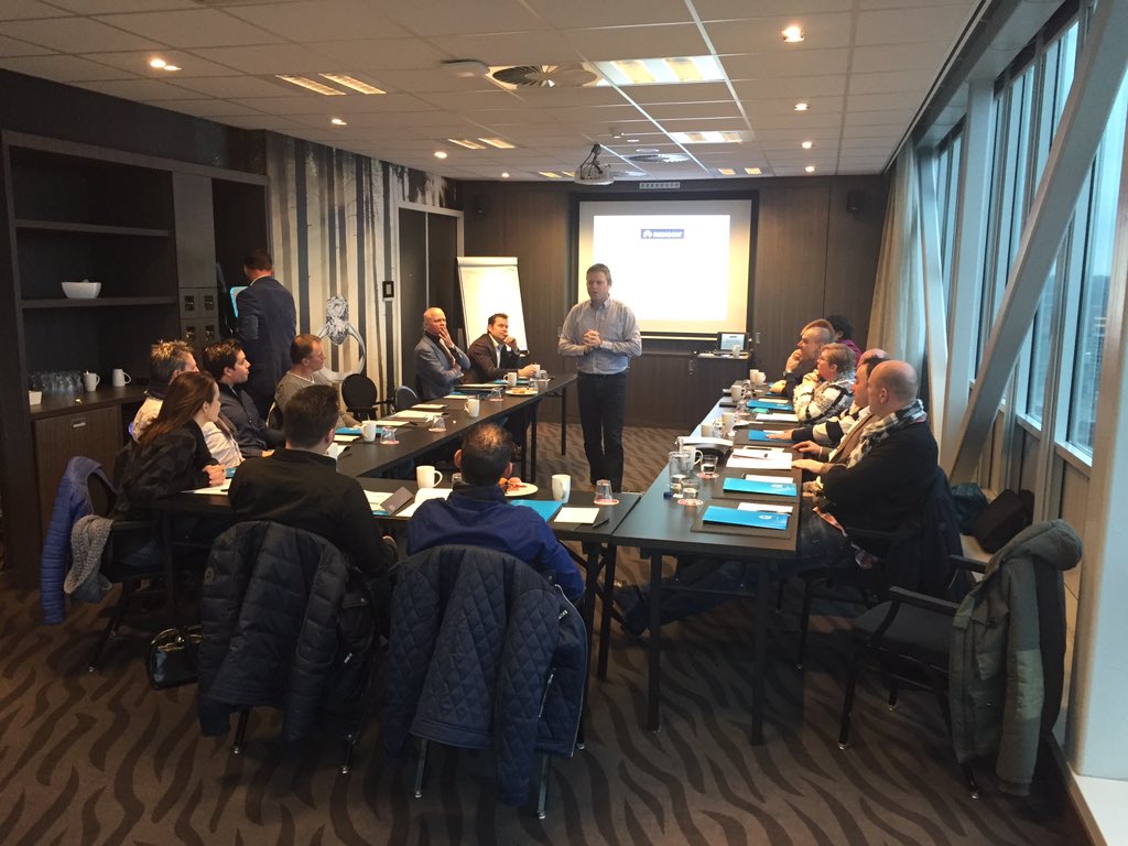 Commerciële training met <a href="/RensonWorldwide/">RENSON</a> en de exclusieve Ambassador dealers! <a href="/Vitrona/">Vitrona</a>