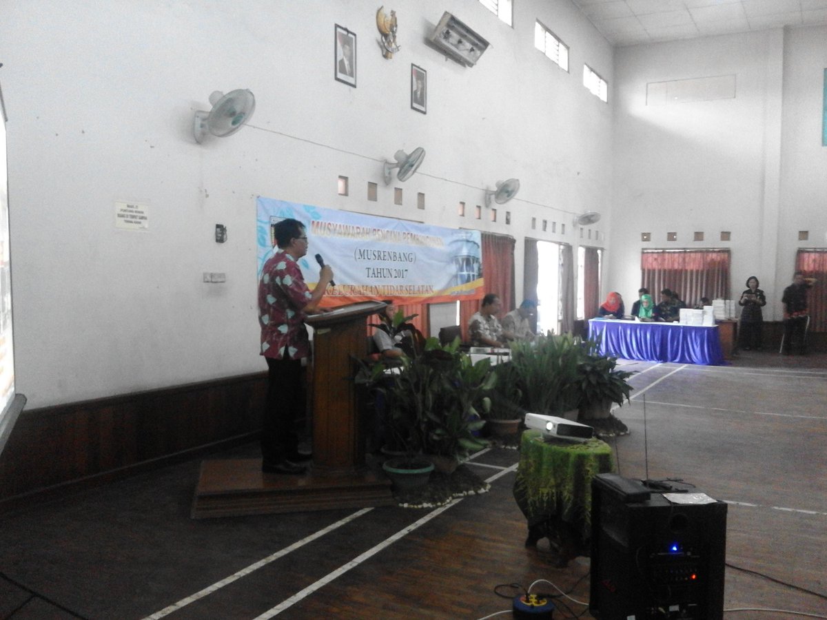 bappedakotamgl's tweet photo. Musrenbangkel Tidar Selatan mengakhiri slrh agenda musrenbangkel 2016 @sugihartokenshi @Walikota_Mgl @ganjarpranowo https://t.co/vFZriWr5Vo
