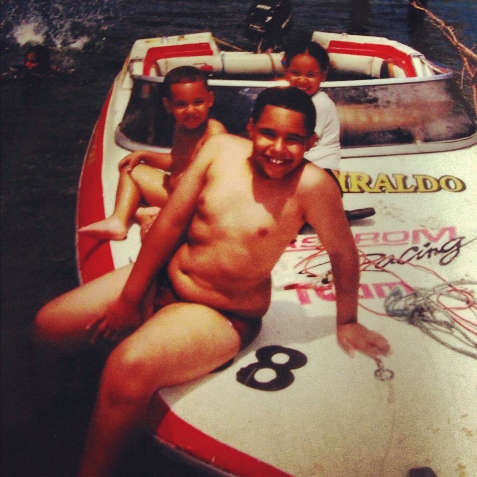 Therealyeeeezus's tweet photo. Why did I look like this man #bigboymodel https://t.co/1wZRJTdAah