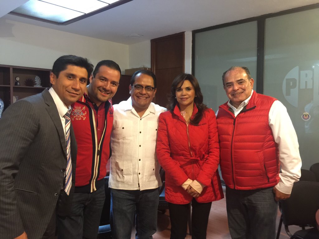 ppmarquez12's tweet photo. ¡Vamos a ganar!, @SoyBlancaAlcala, es tiempo que una mujer gobierne Puebla!! #JuntosConBlanca https://t.co/FIfBI31dak