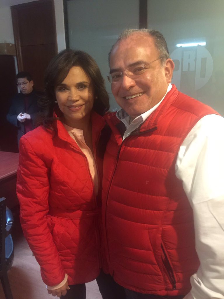 ppmarquez12's tweet photo. @SoyBlancaAlcala a trabajar duro para el triunfo, sin duda la mejor candidata!! Tendremos gobernadora @PRI_Nacional https://t.co/sfsd8lNBmc