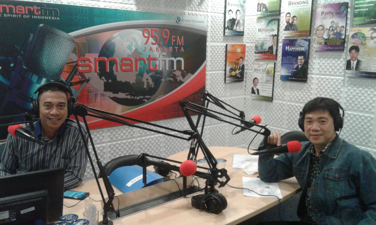 Masih bersama <a href="/sutantowindura/">Sutanto Windura</a> dan host <a href="/DarylAdam/">Daryl Adam</a> di #SmartBrainManagement hingga pkl 12.00 wib. Stay tune~
