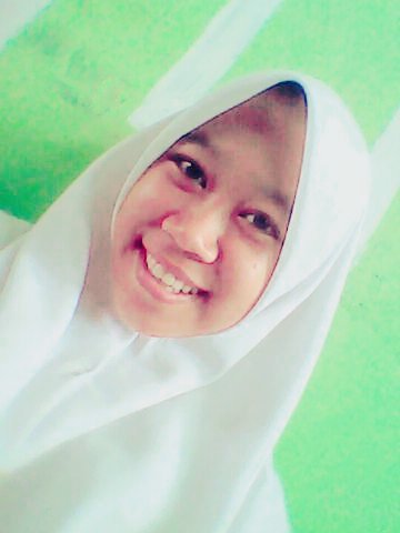 sy_asyiah's tweet photo. Tidak gaul. Ini cara saya menjalani remaja saya ;) agar tidak terlihat norak … https://t.co/PoUBZ5UMc1