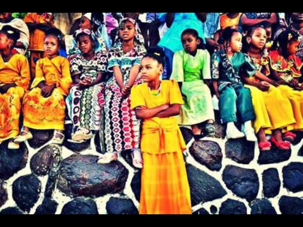 ColoredGirl tweet picture