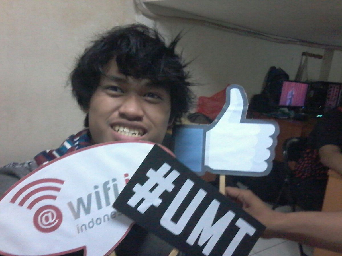 robin_aditya2's tweet photo. @wificorner_id Senyum sendiri ga masalah, ada wifi.id #wico #UMT https://t.co/yusSrG2v8z