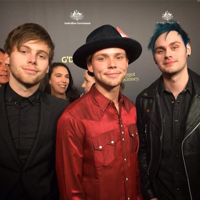 Ashton5SOS's tweet photo. The M.C trio comin at ya. https://t.co/pjqhuBt6WR
