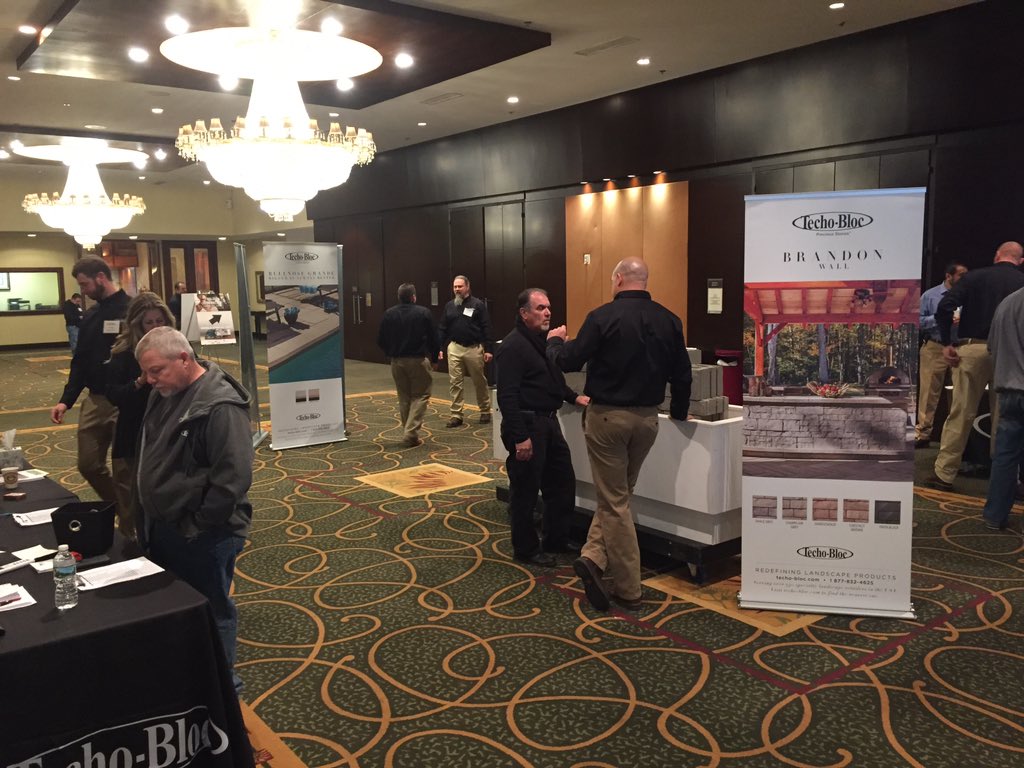 techobob's tweet image. #whyihardscape @techobloc contractor showcase coming to the Northeast next week!@paverpete1 @TechoTate @TechoFortin