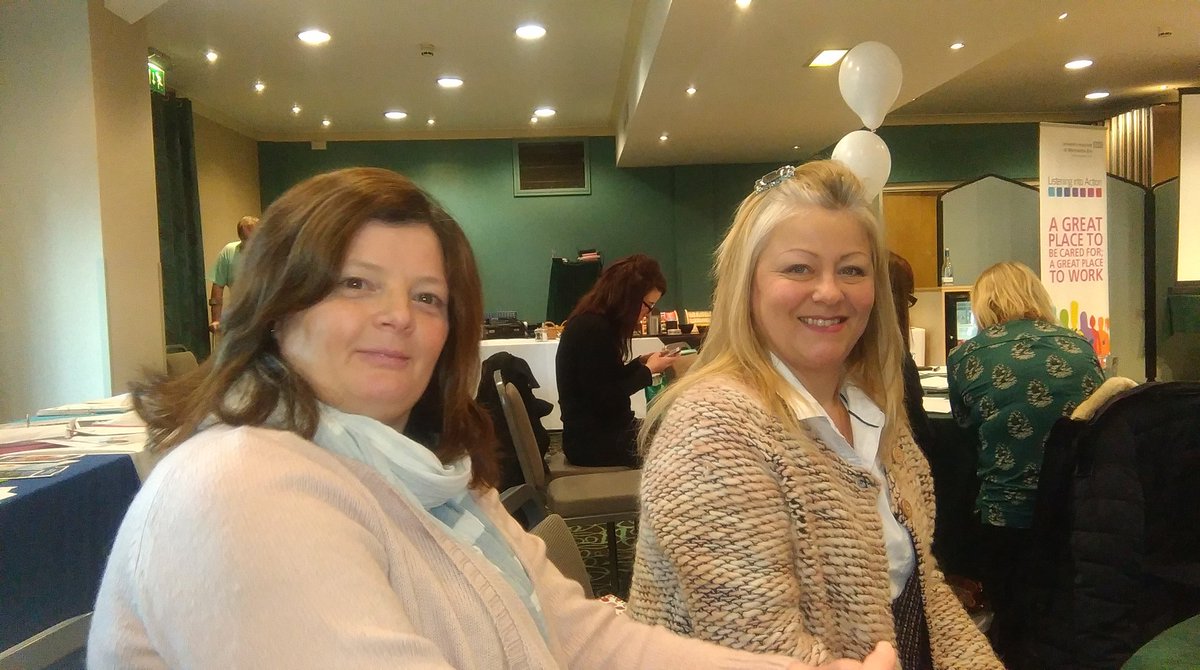 tom1kerry's tweet photo. @UHMBT . #teampharmacy enjoying the presentations. #teamUHMBT https://t.co/omHU7skKPE