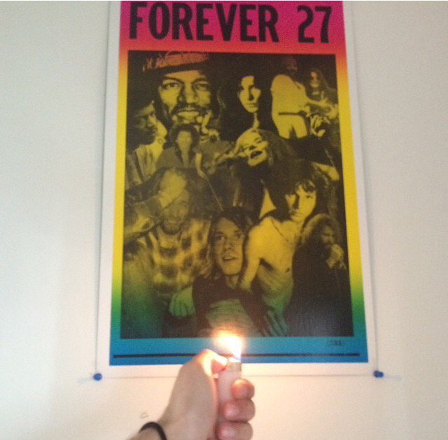 aronstardust's tweet photo. @youngtwoseven #WhiteLightYear #LongLive27 https://t.co/1h5OLDb0Lm