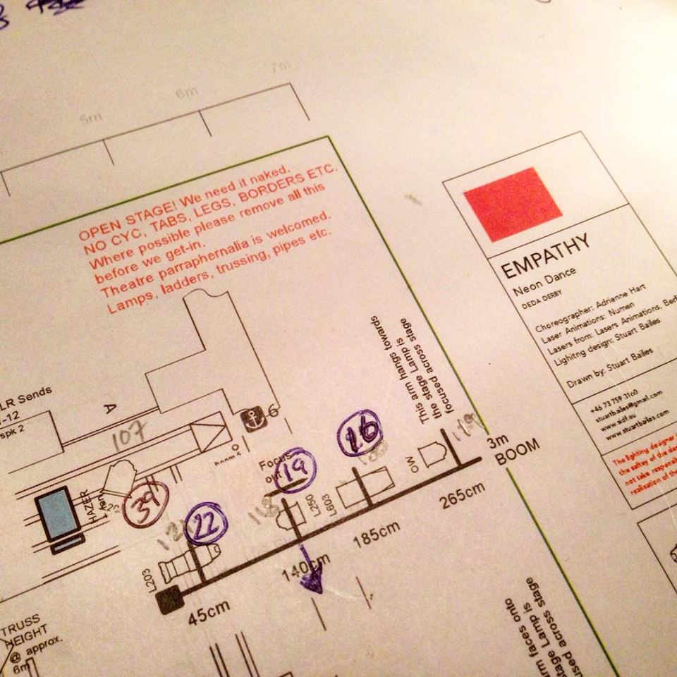 Neon Dance tweet media