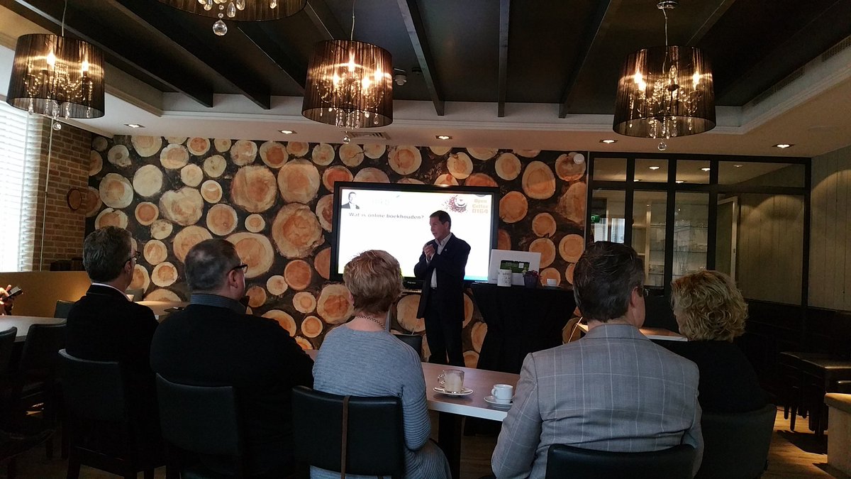 Interessante presentatie Omdenken In Accountancy tijdens Open Coffee Café BoZ in de Raaijberg.