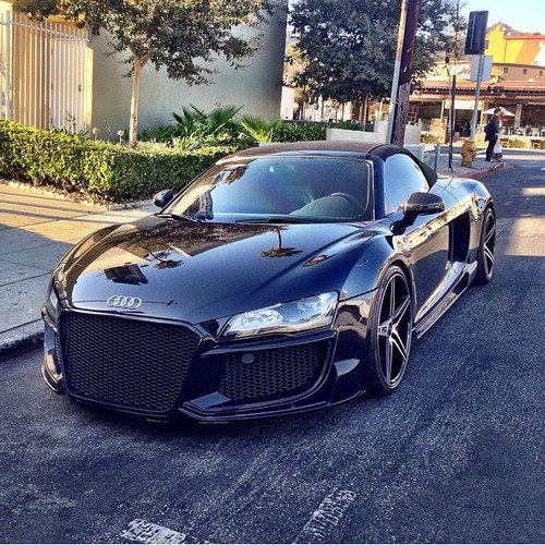 Think_Fortune's tweet image. #Audi #R8