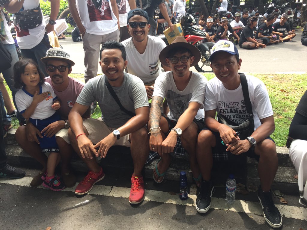 Bali wedding photographer tolak reklamasi