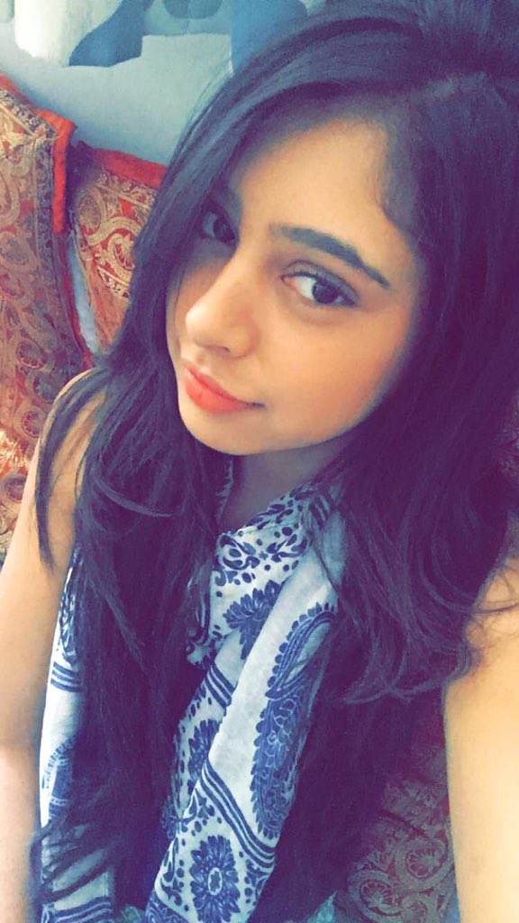 niti_taylor's tweet image. Best friends day out ! Out and about