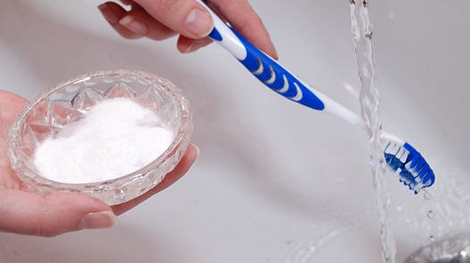 Mitos sobre los blanqueamientos dentales caseros
covadongabalaguer.es/mitos-sobre-lo…