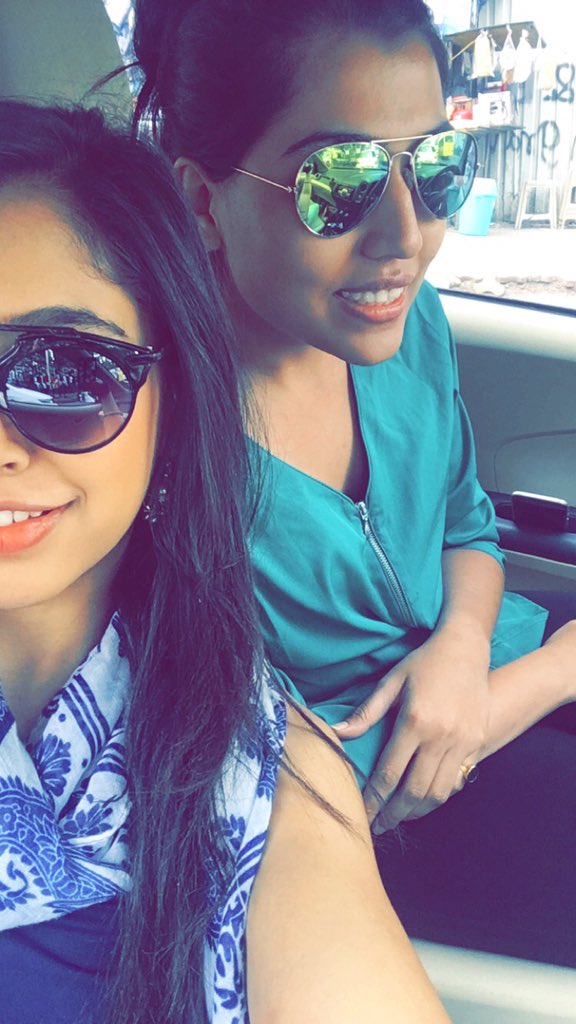 niti_taylor's tweet image. Best friend day out!