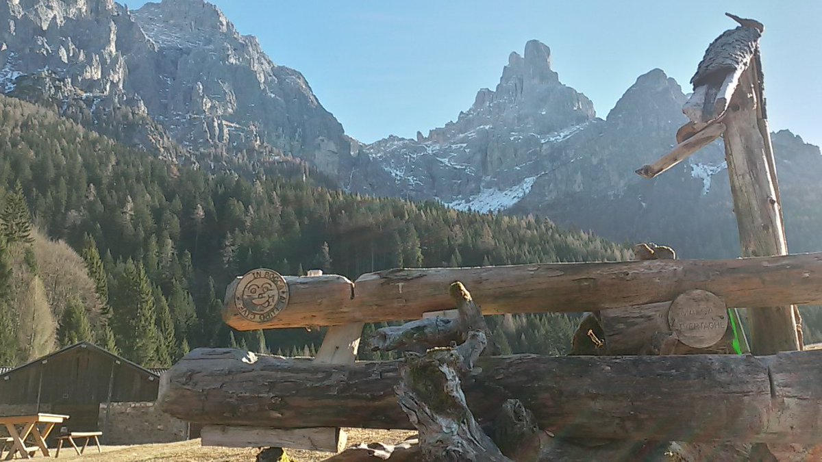 civertaghe's tweet photo. Anche la Civer Fontana sta aspettando qualcosa dal Cielo...
By CiverMalgaro
https://t.co/V2LagsAGJy
#karpos #Sportf https://t.co/2yA0fdZVK8