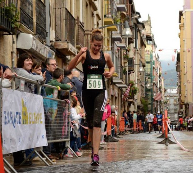 Zer zara, aurrekoari jarraitzekoa edo ibilbide aurretik ezagutu behar dutenetakoa? ow.ly/XFyKB #dhk2016