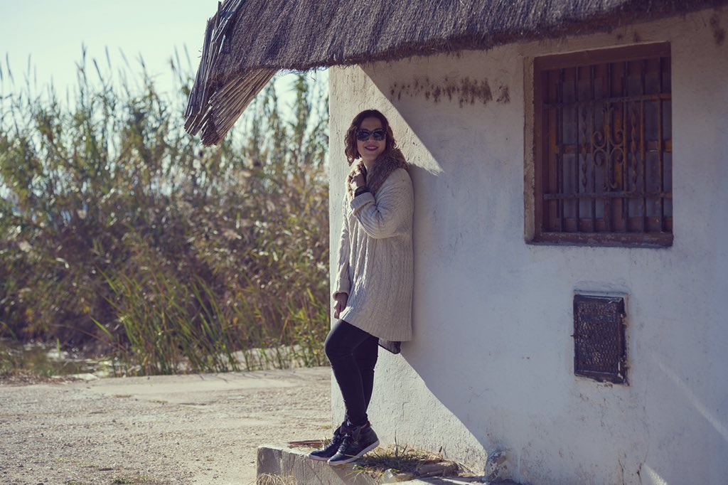 Un look cómodo, con deportivas, reloj de madera @woodwatches_com y mi pulsera <a href="/falleracom/">fallera</a> goo.gl/QXlDL8