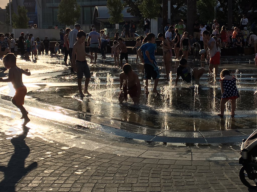 mrstweetperth's tweet photo. #ElizabethQuay shots https://t.co/2ARSbNUlgc