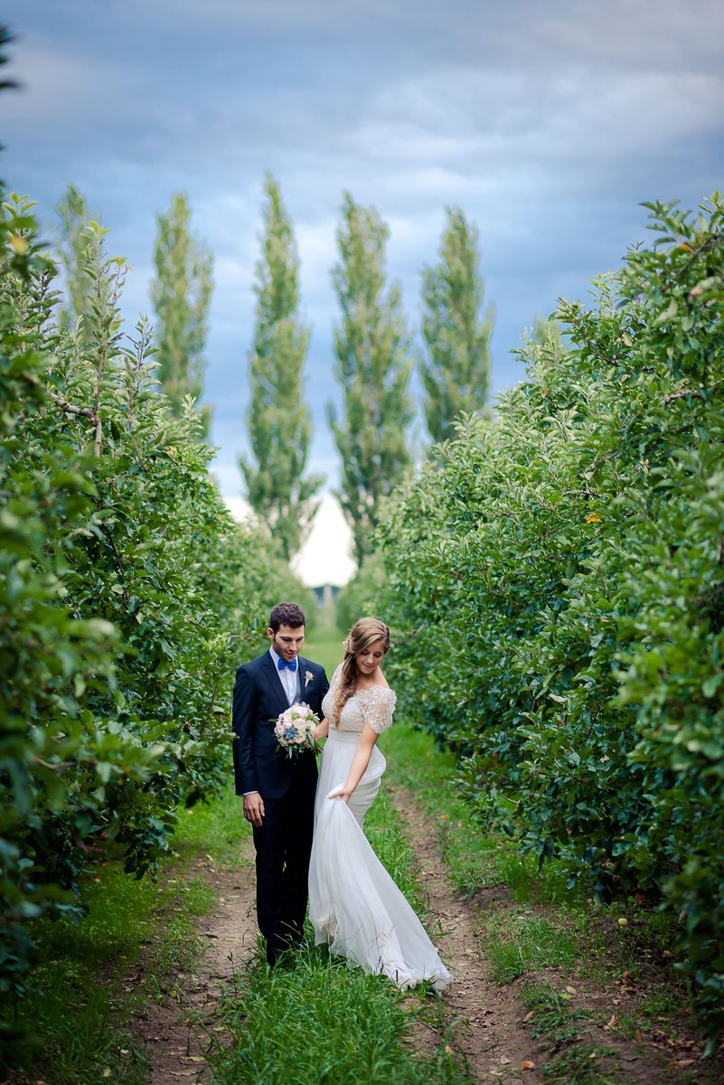 Hoy en el blog, una #boda de las que llegan al corazón... bit.ly/1KeKJFG <a href="/cortalgran/">Cortal Gran</a> @manel_tamayo #bodas
