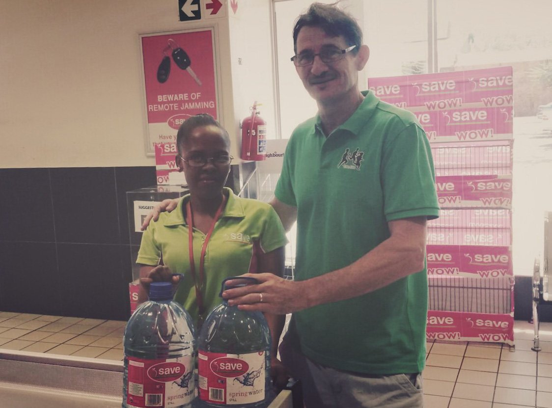 Drop off water at the Save Hyper #PMB before 1 Feb. #Water will be delivered to #Senekal.
#ShareYourWater #DroughtSA