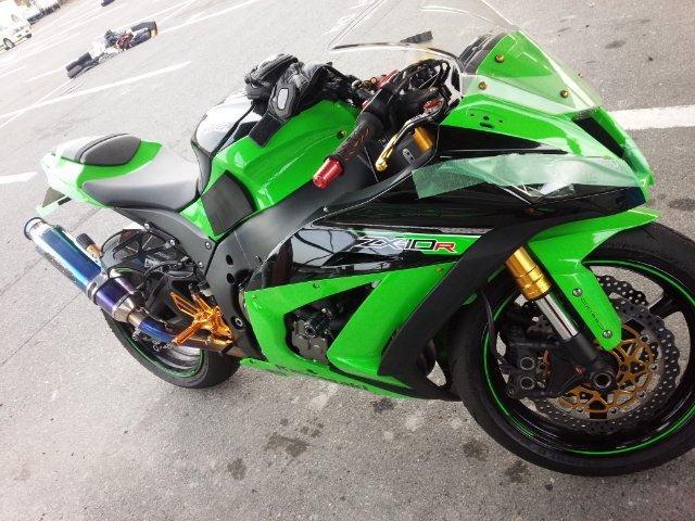 finfin2160's tweet photo. あんまり自分の写真なくて乗り遅れました(ﾟ´Д｀ﾟ)
#バイクとオーナー 
#バイク好きと繋がりたい 
#少しでもいいなと思ったらRT https://t.co/BlMbmeeNW1