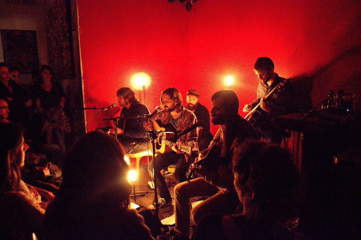 indiespot's tweet photo. El Ayuntamiento de Barcelona se compromete con la música en vivo de pequeño formato: https://t.co/5QuSzPBRqj https://t.co/oSjwS26o67
