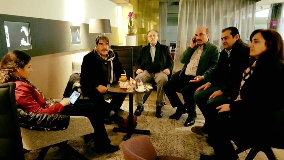 Embedded image permalink