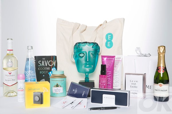 OK_Magazine's tweet image. RT to win an EE BAFTA goody bag worth £500! bit.ly/1PmDnAt