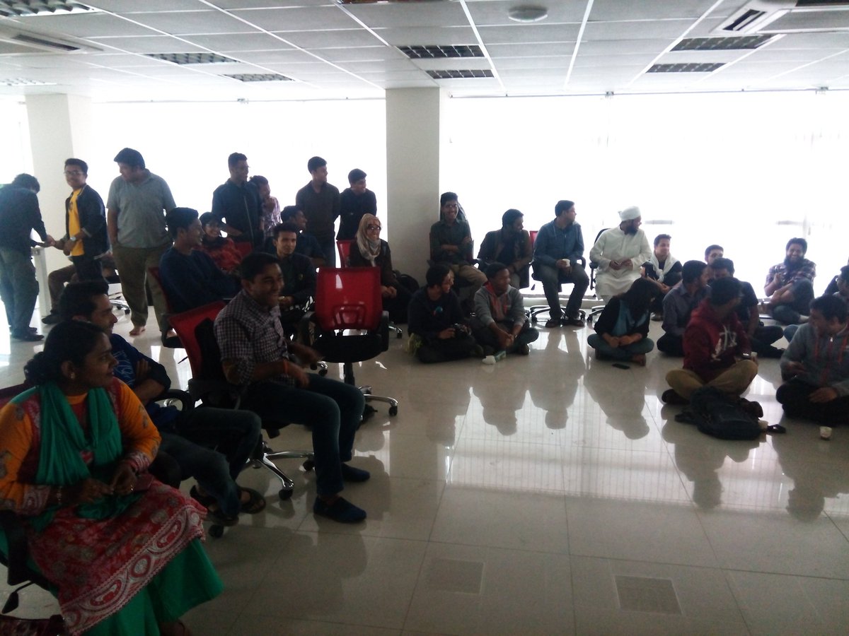 mapapun1's tweet photo. @maktrix is talking in #MozCoffeeDhaka16 #mozillabd @mozilla @firefox https://t.co/pKtnYCs3Ct