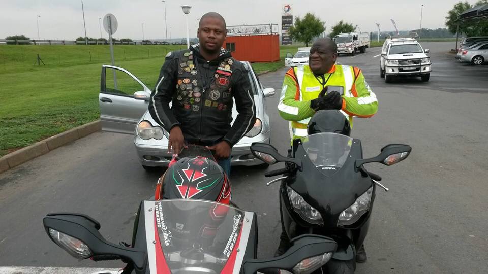 Vaal__Commandos's tweet photo. As our marshals prepare for Sunday#The_Annual_National_Ubuntu_Breakfast_Run https://t.co/TfDQEsqZuR