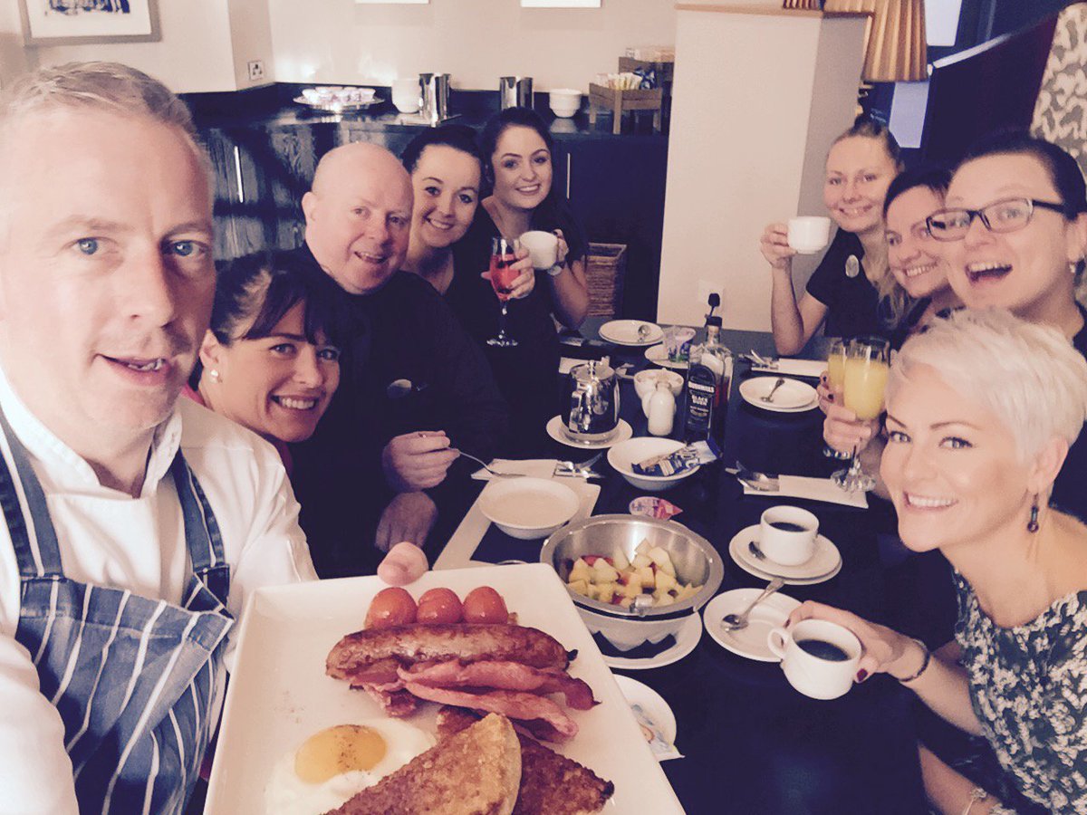 taralodge4star's tweet photo. The best way to start the day! Breakfast of Champions at Tara Lodge! #ulsterFRYday #taralodge #EnjoyNI16 #taralodge https://t.co/XusRewCcdC