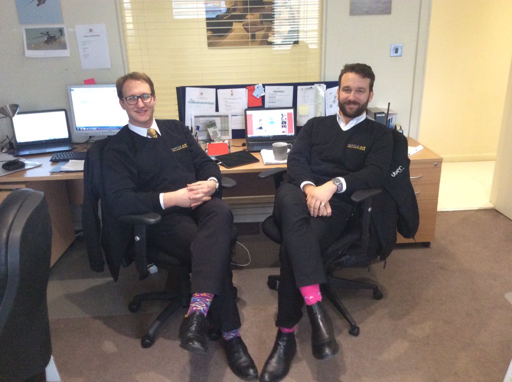 What is it with the new pilots and there choice of socks 
#poshsocks #bromance