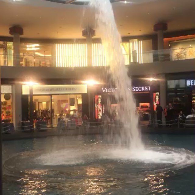 Topvideosdunet's tweet photo. https://t.co/Qmw397LHfs - Shoppingmall😉 Be here 👌 #behere #yougeteverything #travel #myfami… https://t.co/bIZTrQXAEl https://t.co/gm9nN8GhNY