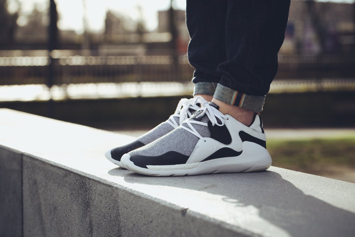 adidas y3 qr run