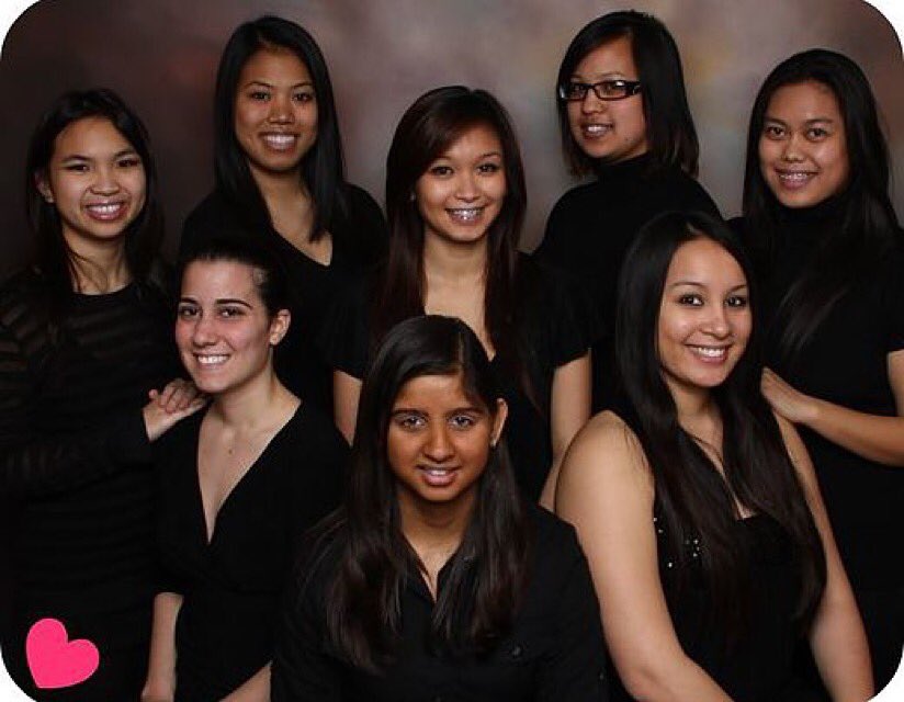 APhiG_NIU's tweet image. Happy Pi-aversary to our Pi Piglet Class !! ❤️ #APhiG #HardcoreSince94 #PiClass #Fall09