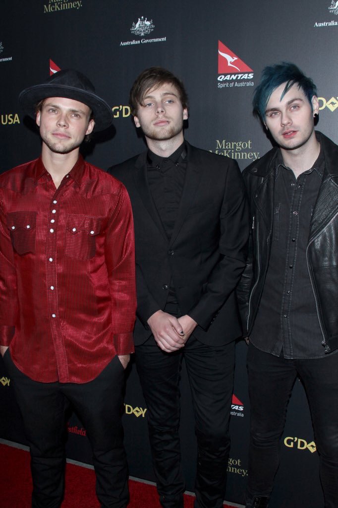 5SOS_Journals's tweet photo. More pics of Luke, Ashton and Michael at G'Day USA yesterday https://t.co/6nGgb4lISI