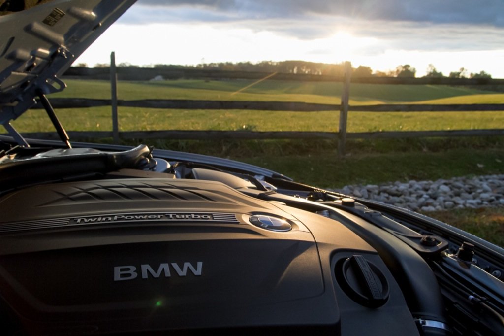 OttosBMWGenius's tweet photo. BMW has had at least an engine on this list for 21 years now, no intention of stopping! https://t.co/DVoTmEPgER https://t.co/LuFzduGwAA