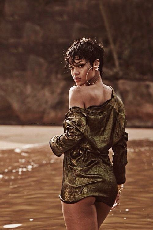 timelessbae's tweet photo. Rihanna for Vogue Brazil https://t.co/FEqvip8btM